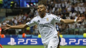 Kylian Mbappé, comemorando gol pelo Real Madrid