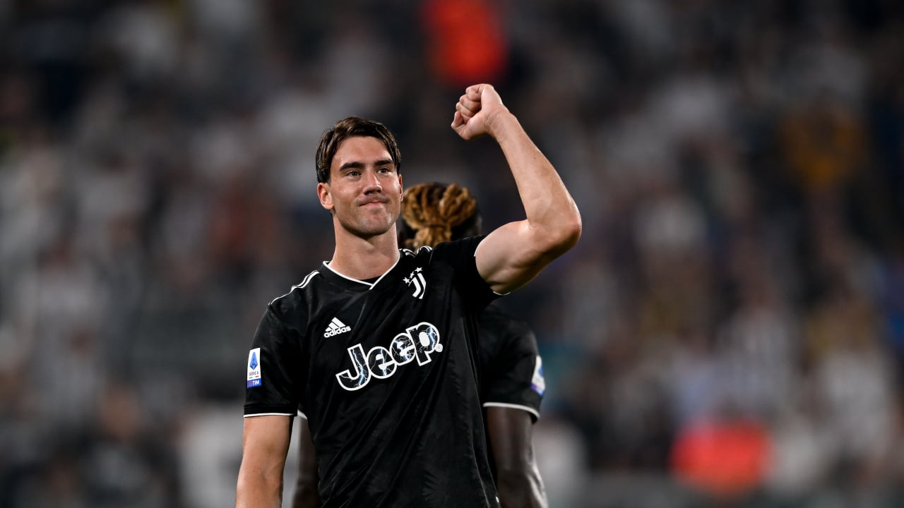 Dušan Vlahović / Juventus