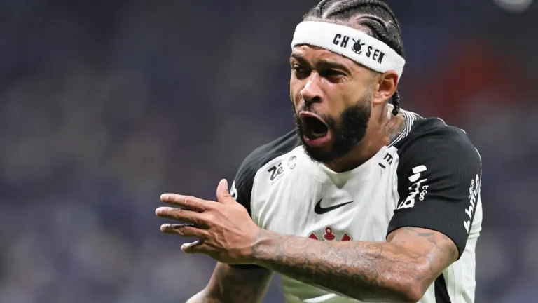 Memphis Depay / Corinthias